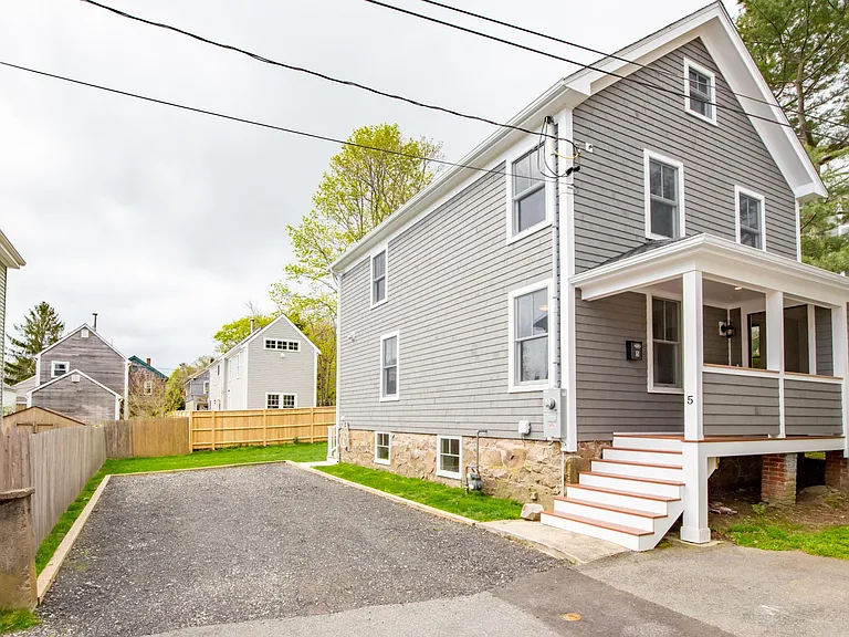 5 Gillies Ct — Photo 2