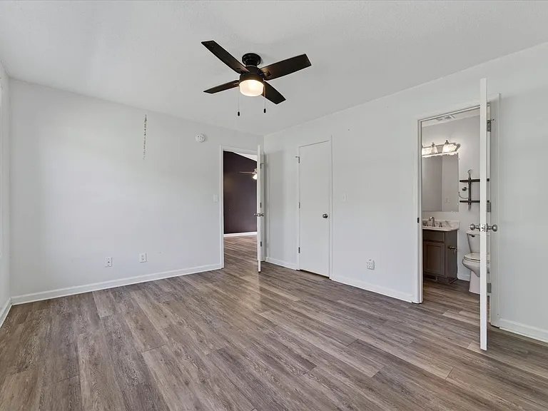 727 Acorn Dr — Photo 16