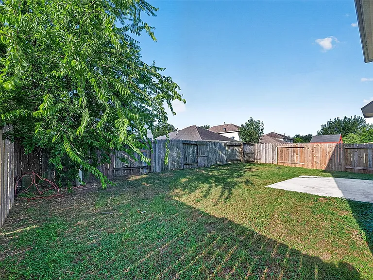 1326 Seagler Pond Ln — Photo 49