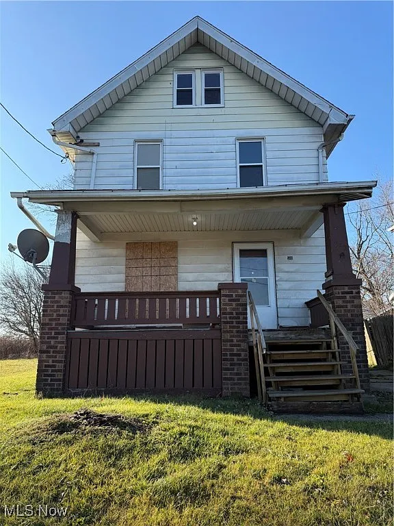 580 Inman St photo 1