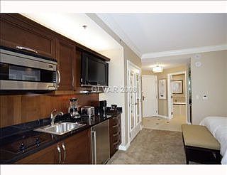 4th image of 135 Harmon Ave #607