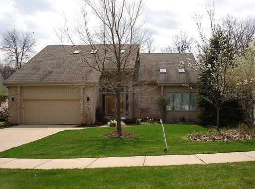2nd image of 5906 Coventry Cir