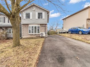 25 Carter Cres, Cambridge, ON N1R 7L9