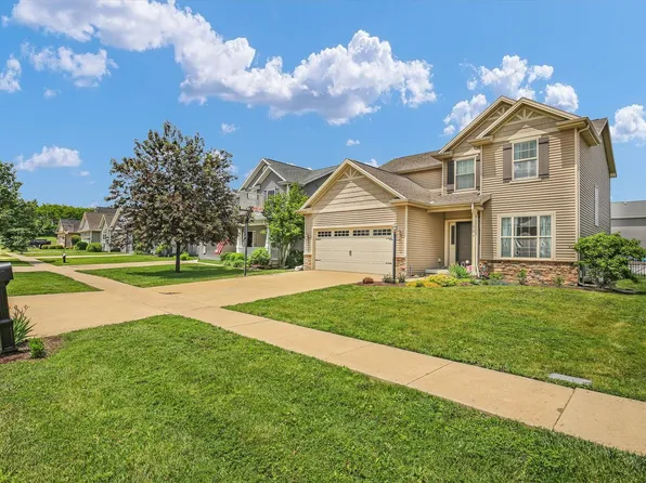 110 Blazing Star Dr, Savoy, IL 61874