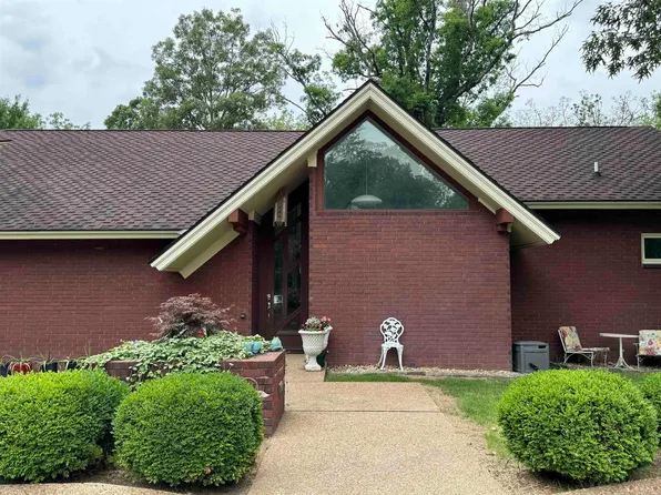 300 Cranor Dr, Forrest City, AR 72335