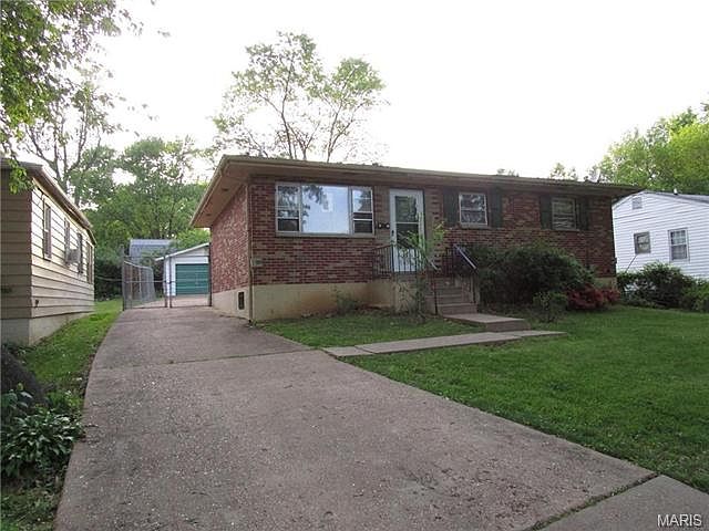 1st image of 3125 Airway Ave