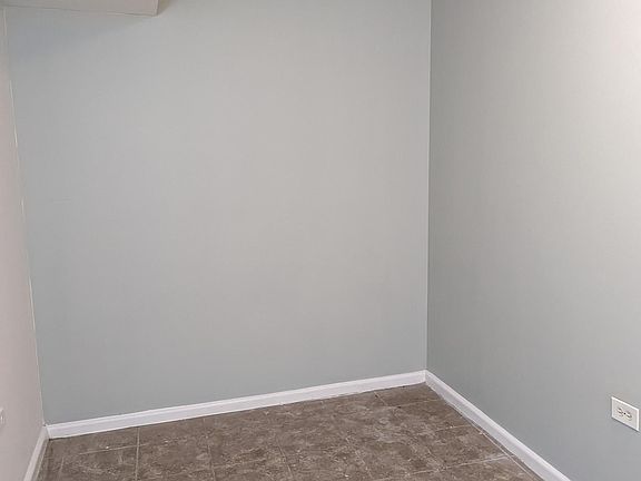 4th image of 2821 W 25th Pl Unit 1