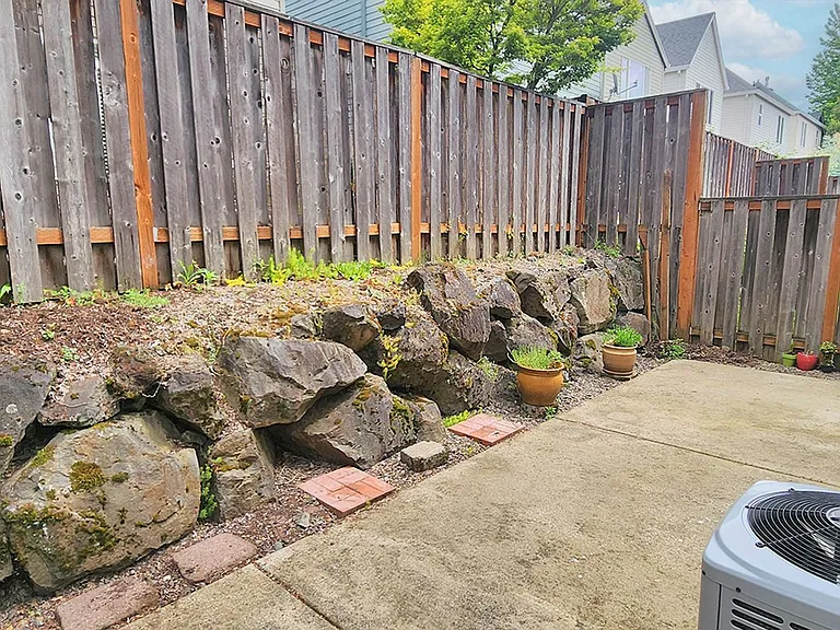 20781 SW Skiver St — Photo 29