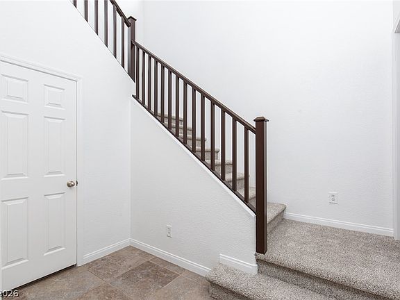 5th image of 9124 Kentwell Ave