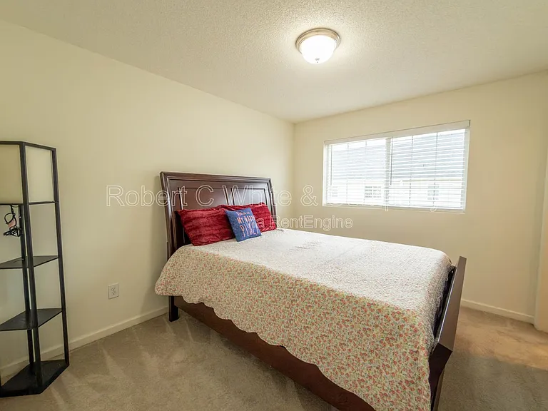 219 Pepin Pl — Photo 15
