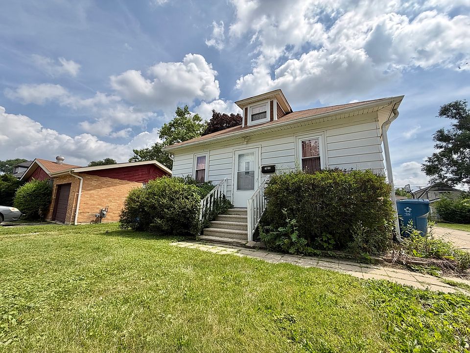 1st image of 14613 Avers Ave