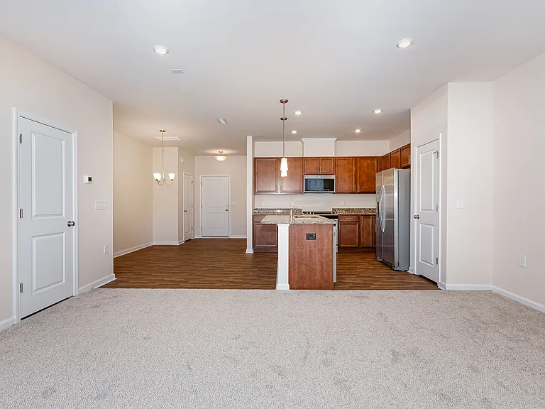 1009 Sycaten St — Photo 10