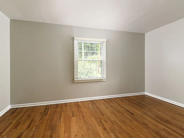 River Oaks Townhomes at Fox Chapel — Photo 22