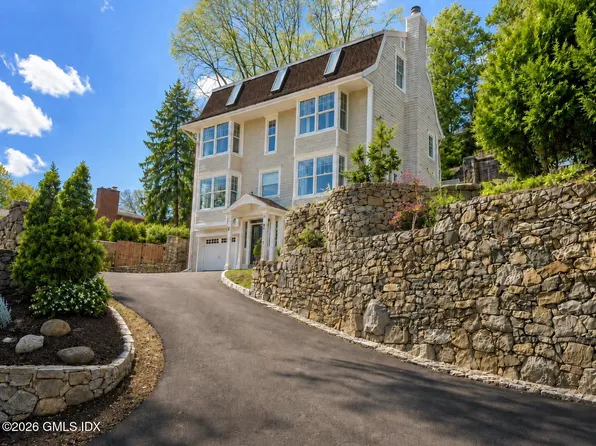 316 Valley Rd, Cos Cob, CT 06807