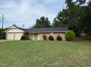 1623 E McElroy Pl, Stillwater, OK 74075