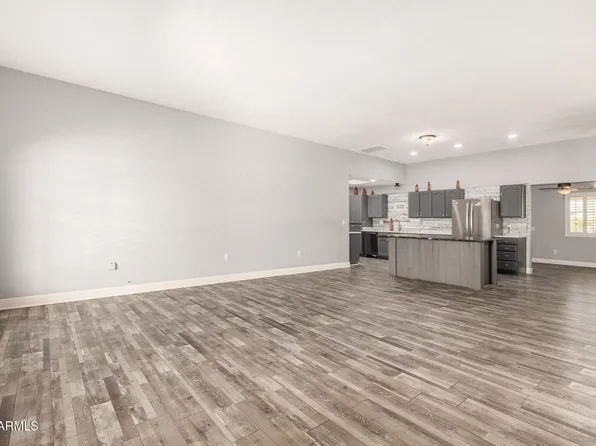 11118 W Mountain View Rd, Sun City, AZ 85351