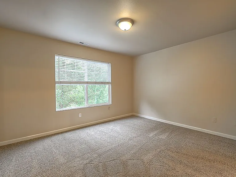 7617 Orchard Ave SE — Photo 12