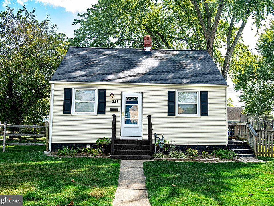 1st image of 331 S Deen Ave