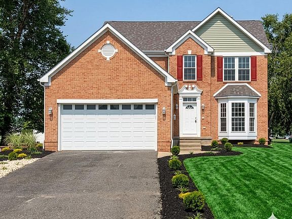 2nd image of 2 Deerfield Dr