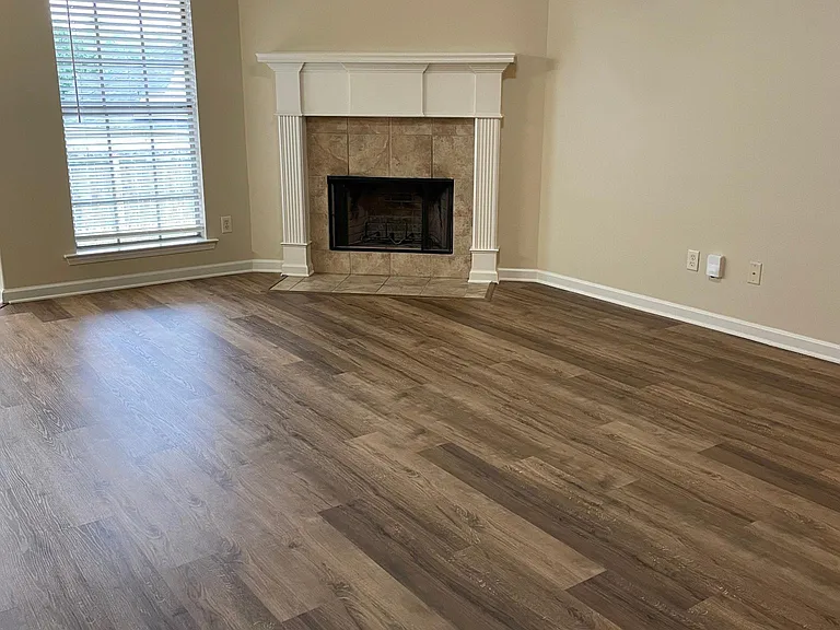 5719 Heritage Heights Dr — Photo 3