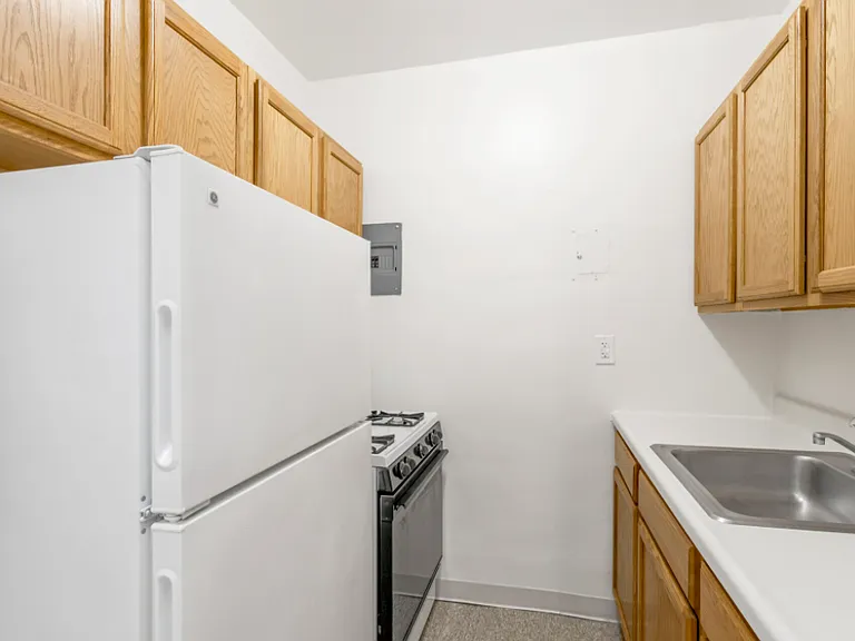 State House Apartments — Photo 3