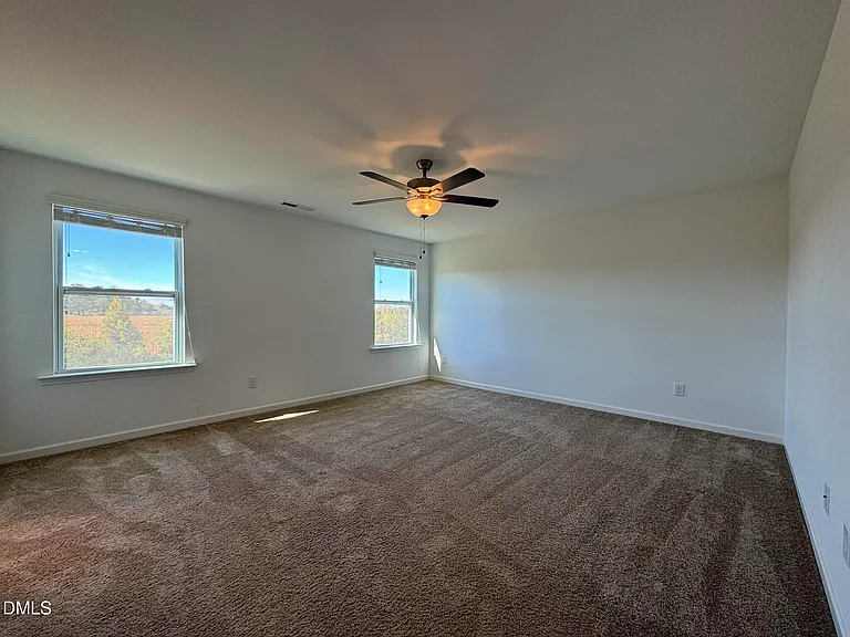 913 Briar Gate Dr — Photo 36