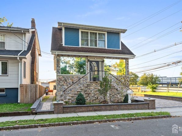 277 Epps Ave, Englewood, NJ 07631