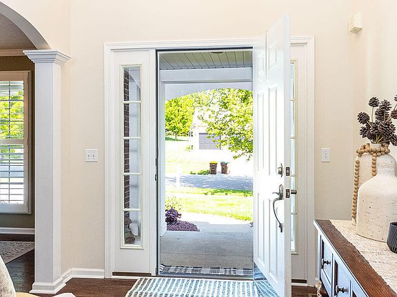 5th image of 11742 Sara Ann Dr