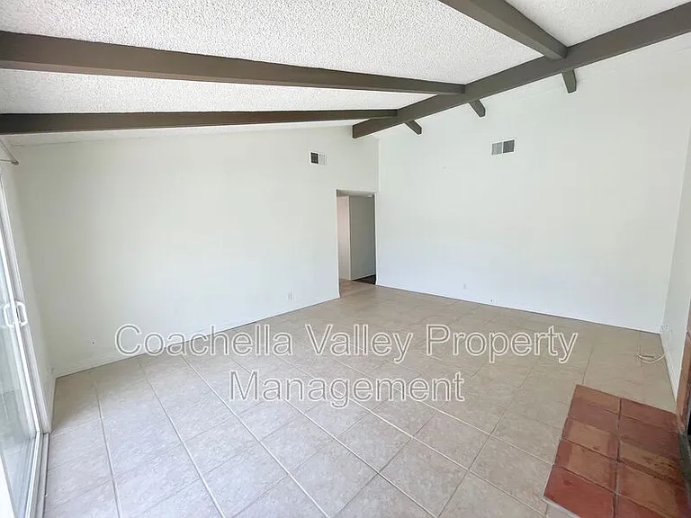 76716 New York Ave — Photo 5