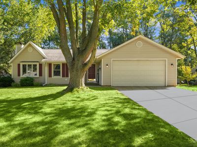 4739 Wildwood Rd, Holland, MI, 49423