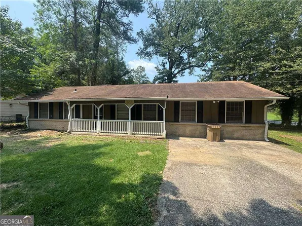 8497 Stonewall Jackson Dr, Jonesboro, GA 30238