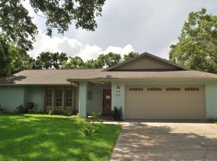 1715 Hitching Post Ln, Dunedin, FL 34698