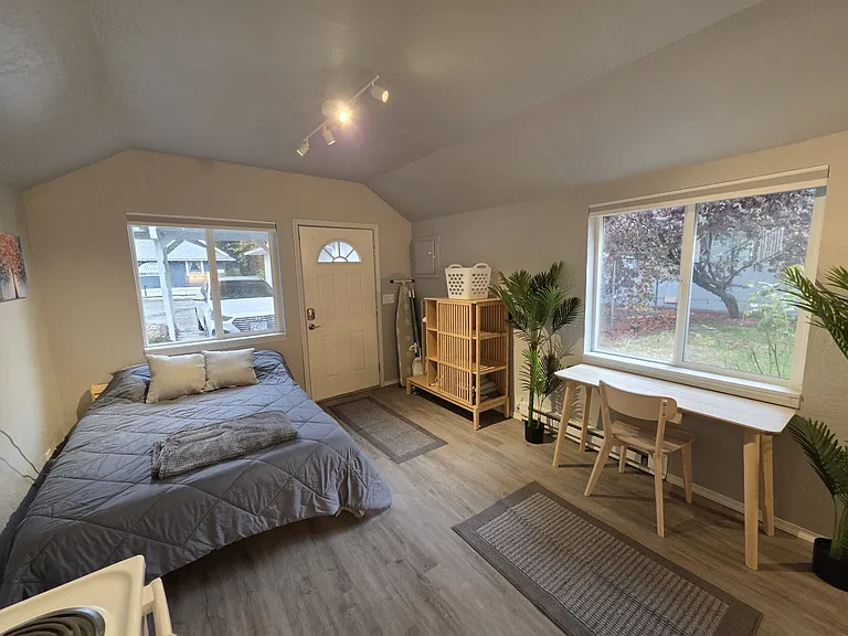 312 Howard St #B — Photo 3