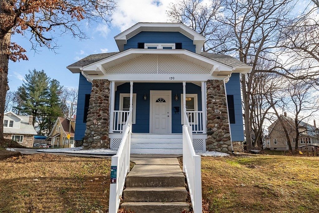 139 Berkshire Ave, Springfield, MA 01109 Zillow