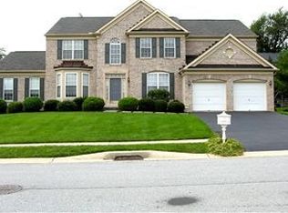 2 Hummingbird Ln, Newark, DE 19711