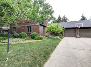2208 Galen Dr, Champaign, IL