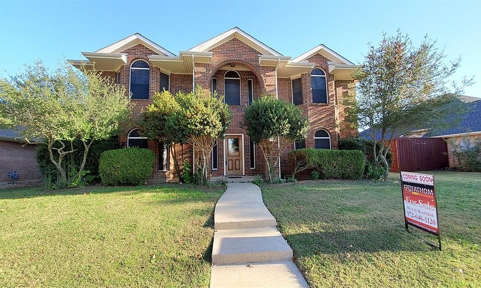 1st image of 318 W Saddlebrook Dr