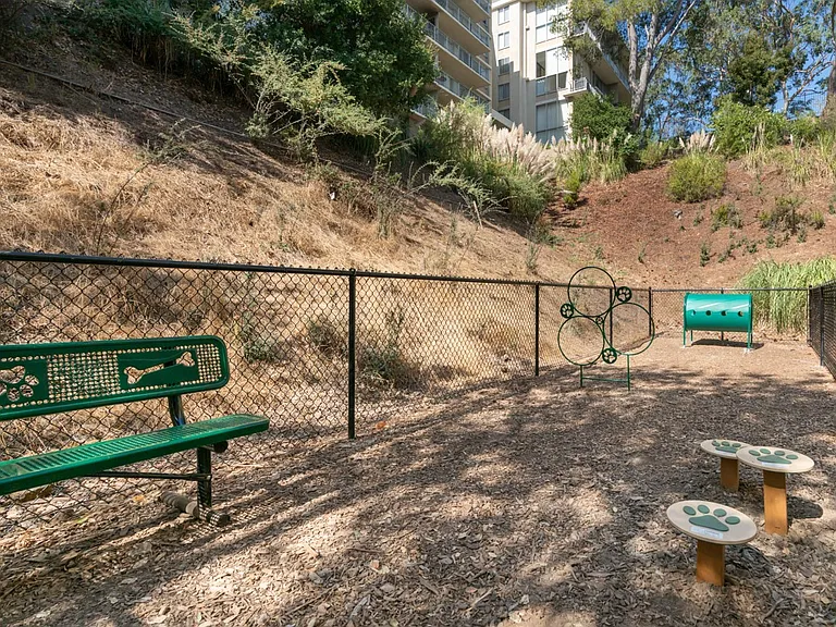 Belmont Glen Residences — Photo 15