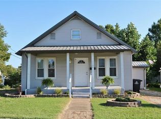 1130 W Sainte Maries St, Perryville, MO 63775