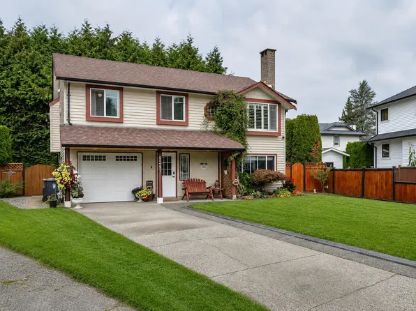 9247 214th St, Langley, BC V1M 2C1