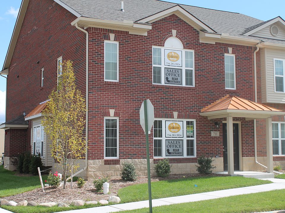 1st image of 731 2nd St #57
