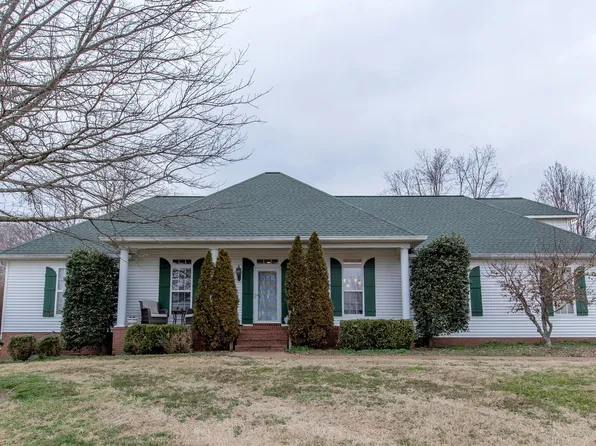 1092 Robertson Rd, Gallatin, TN 37066