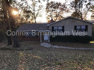 1033 Navajo Trl, Alabaster, AL 35007