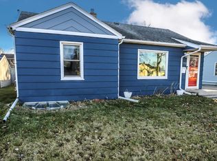 918 8th Ave NE, Aberdeen City, SD 57401