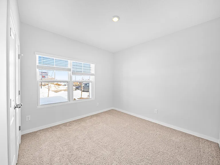 511 Darliene Dr — Photo 49