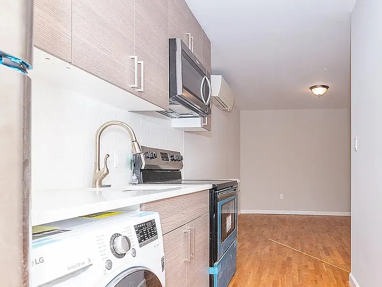 241 Rockaway Ave #2F — Photo 4