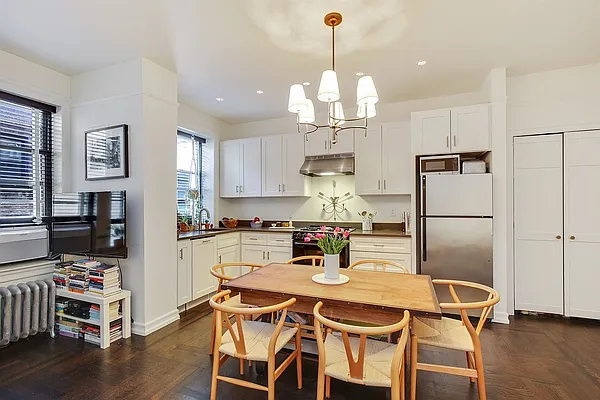 Sold by Corcoran | media 11