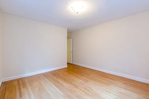 Rented by Stonehenge NYC LLC | media 7