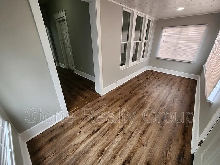 1417 S 19th St — Photo 2