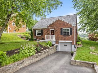 929 Edward Dr, Pittsburgh, PA